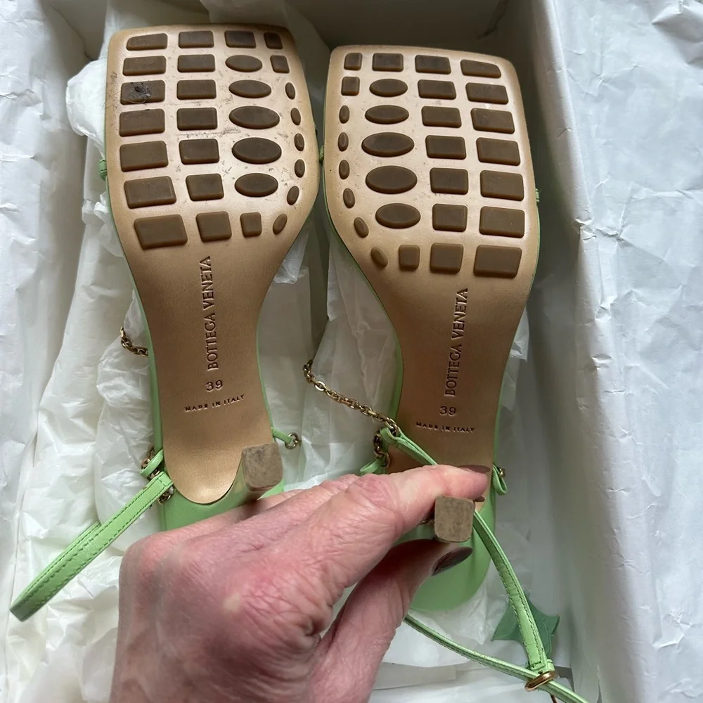 Bottega Veneta Stretch Sandals in Pistachio - Picture 3 of 4
